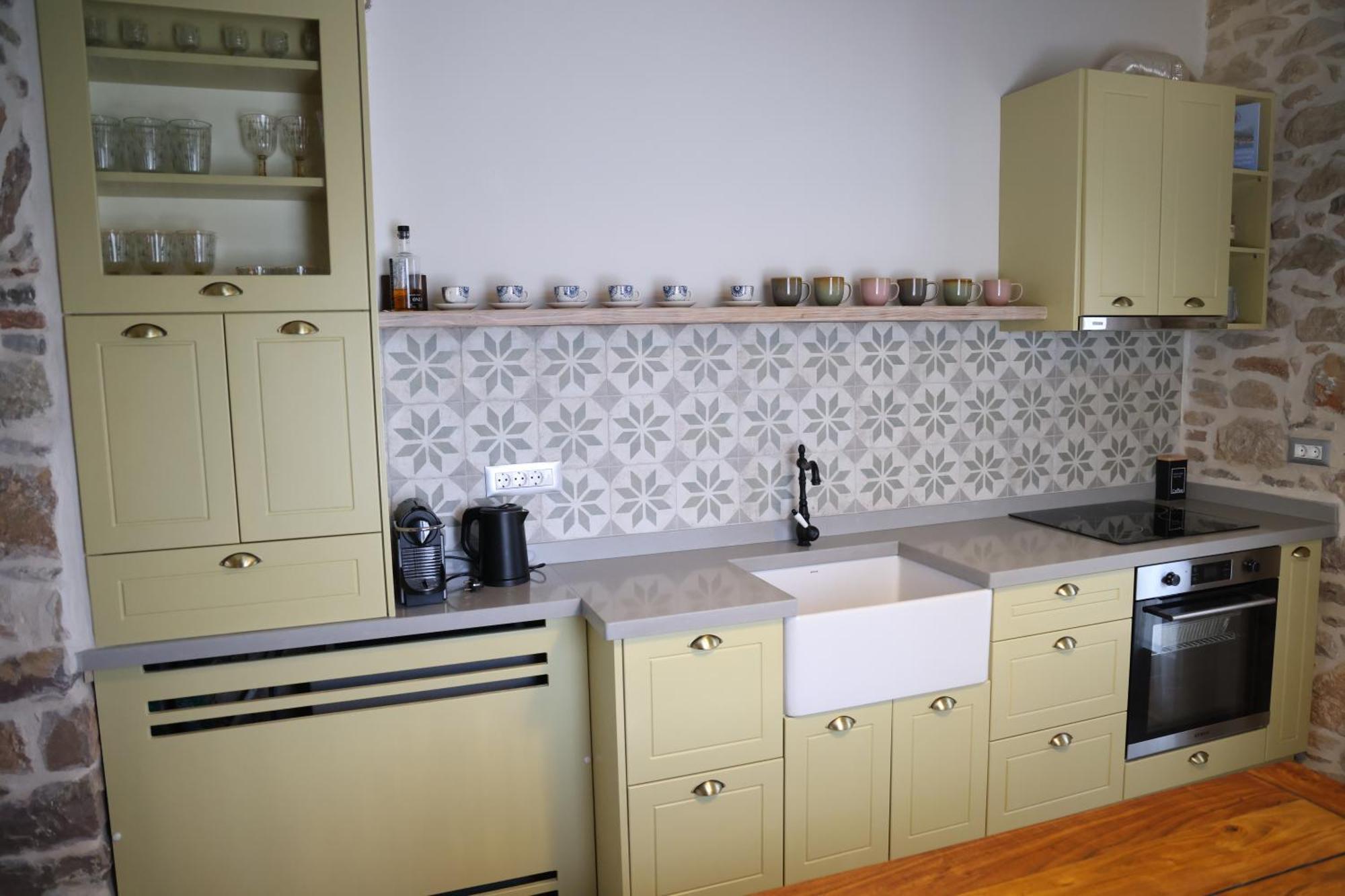 Apartment Kapetanospito Kardámyla